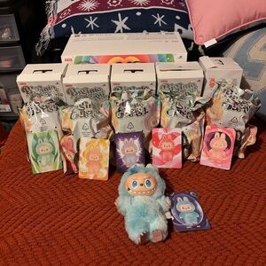 Big into energy labubu full set